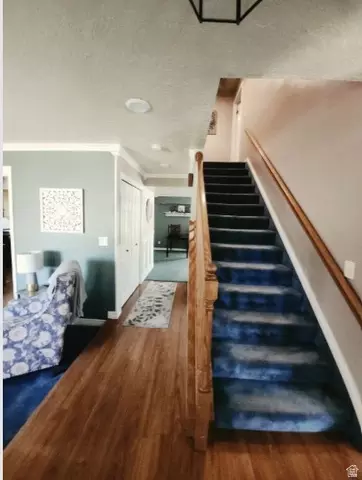 Entry Way - 2255 E Sunset Dr, Layton, UT 84040 photo 3 of 4