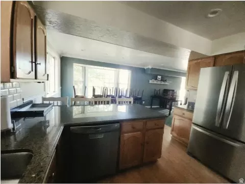 Kitchen - 2255 E Sunset Dr, Layton, UT 84040 photo 2 of 3
