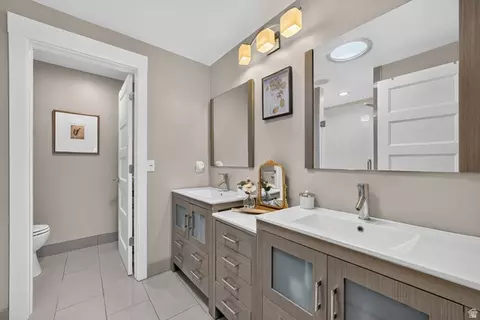 3989 S 2250 E, Holladay, UT 84124 photo 16