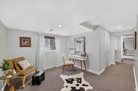 3989 S 2250 E, Holladay, UT 84124 photo 27