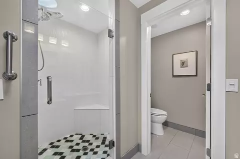 3989 S 2250 E, Holladay, UT 84124 photo 17