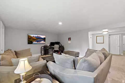 632 E 3550 S, Bountiful, UT 84010 photo 21