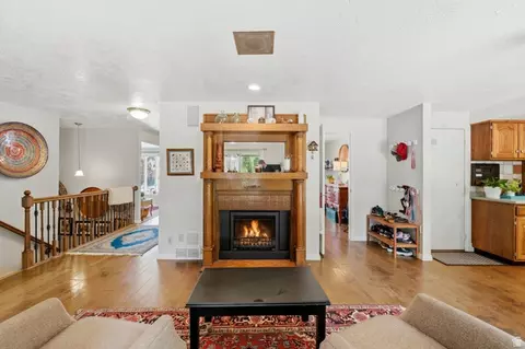 632 E 3550 S, Bountiful, UT 84010 photo 8