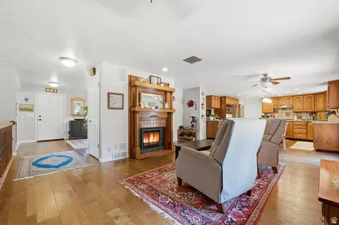 632 E 3550 S, Bountiful, UT 84010 photo 9