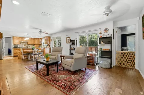 632 E 3550 S, Bountiful, UT 84010 photo 7