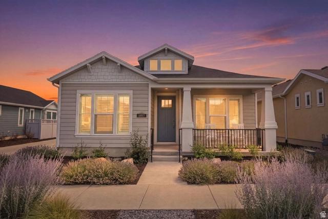 6013 W Sparrow View Dr, South Jordan, UT 84009