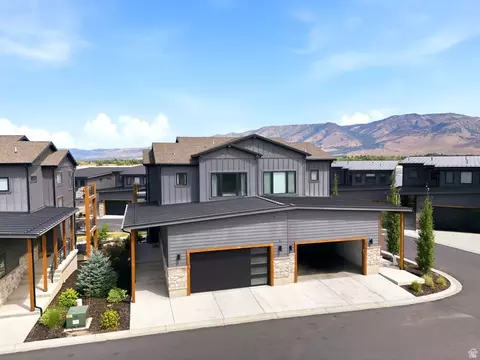 6366 Edgewater Ln, Huntsville, UT 84317