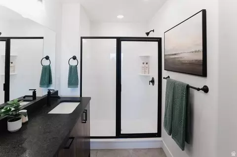 Bath - 937 S 320 E #236, Spanish Fork, UT 84660 photo 2 of 5
