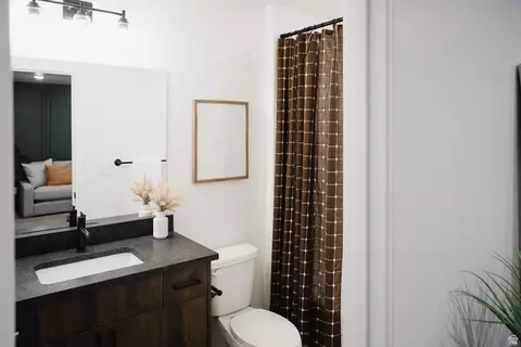 Bath - 937 S 320 E #236, Spanish Fork, UT 84660 photo 4 of 5