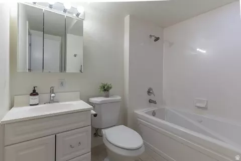 Bath - 972 W 1300 N, Orem, UT 84057 photo 2 of 2