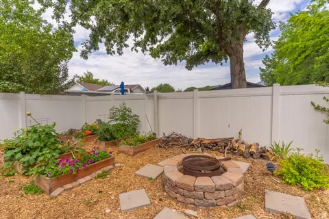 Exterior - 972 W 1300 N, Orem, UT 84057 photo 7 of 10