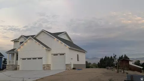 Exterior - 10718 S 580 E, Sandy, UT 84070 photo 2 of 9
