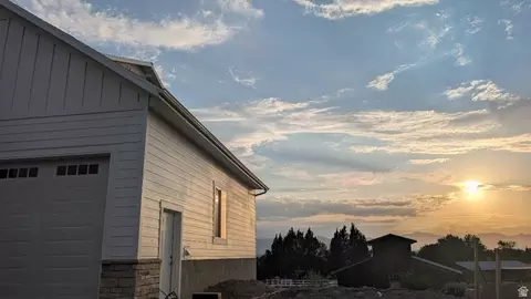 Exterior - 10718 S 580 E, Sandy, UT 84070 photo 6 of 9
