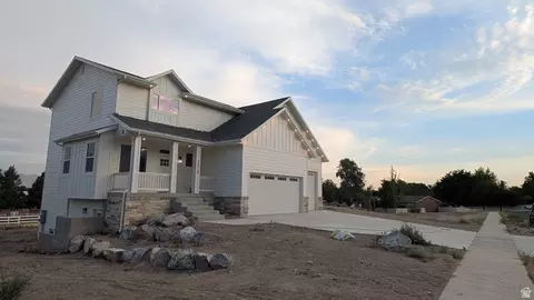 Exterior - 10718 S 580 E, Sandy, UT 84070 photo 3 of 9