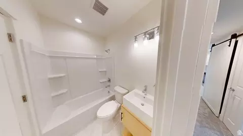 Bath - 10718 S 580 E, Sandy, UT 84070 photo 6 of 6