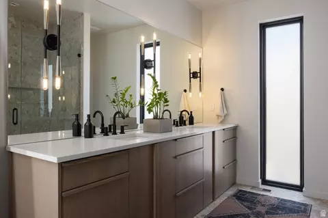 Bath - 1647 E Quail Canyon Dr, Logan, UT 84321 photo 1 of 2