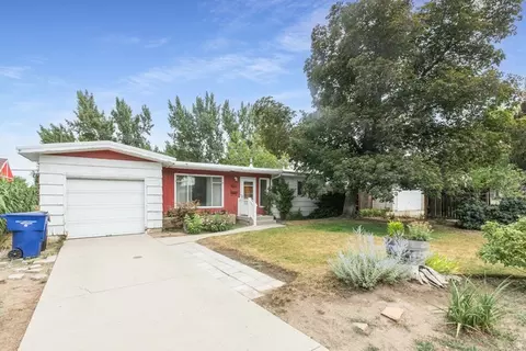 Exterior - 723 E 8425 S, Sandy, UT 84094 photo 2 of 8