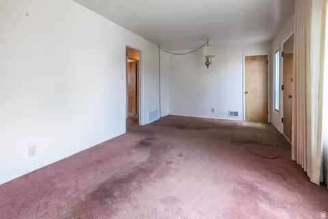 Living - 723 E 8425 S, Sandy, UT 84094 photo 2 of 2