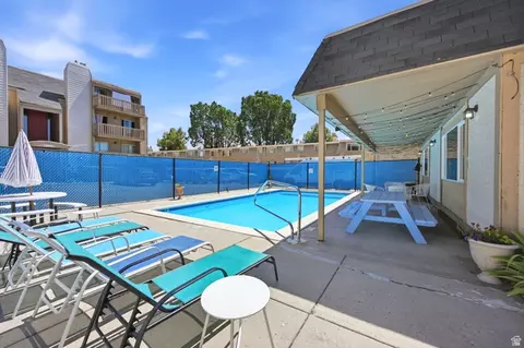 Exterior - 2220 E Murray Holladay Rd #110, Holladay, UT 84117 photo 6 of 7