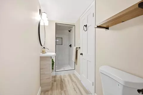 Bath - 2220 E Murray Holladay Rd #110, Holladay, UT 84117 photo 1 of 2