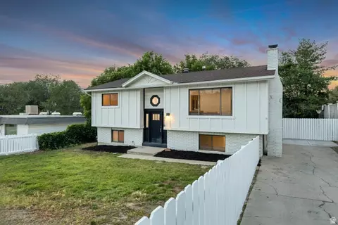 Exterior - 1119 E 10600 S, Sandy, UT 84094 photo 3 of 4