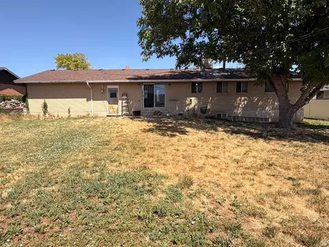 Exterior - 1274 S 1250 E, Clearfield, UT 84015 photo 6 of 7