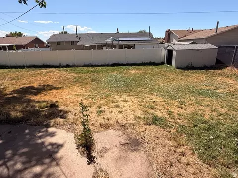 Exterior - 1274 S 1250 E, Clearfield, UT 84015 photo 3 of 7