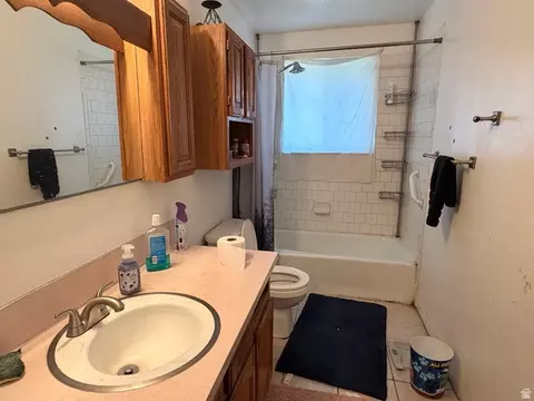 Bath - 1274 S 1250 E, Clearfield, UT 84015 photo 1 of 4