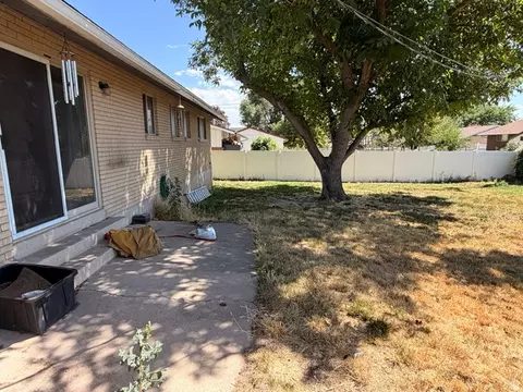 Exterior - 1274 S 1250 E, Clearfield, UT 84015 photo 5 of 7