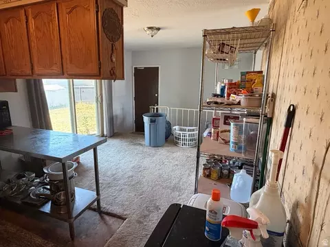 Kitchen - 1274 S 1250 E, Clearfield, UT 84015 photo 4 of 4