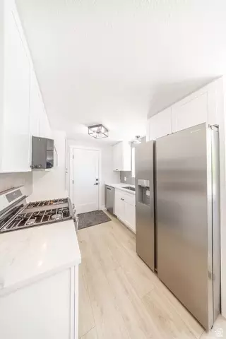 Kitchen - 2273 S 200 E, Bountiful, UT 84010 photo 1 of 2