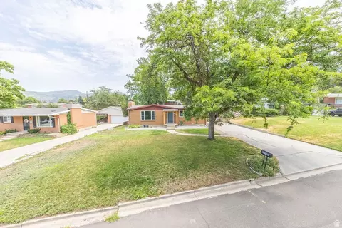 Exterior - 2273 S 200 E, Bountiful, UT 84010 photo 3 of 8