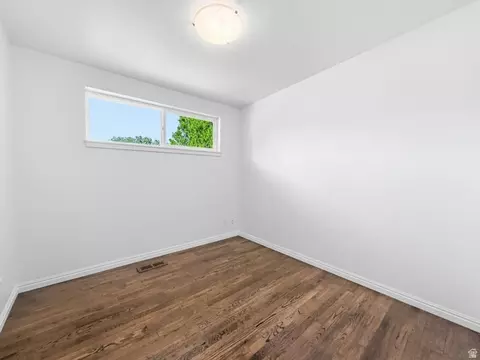 Bedroom - 515 E 550 S, Bountiful, UT 84010 photo 2 of 4