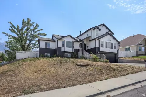 Exterior - 1013 S 200 W, Orem, UT 84058 photo 7 of 11