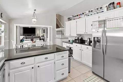 Kitchen - 1013 S 200 W, Orem, UT 84058 photo 4 of 9
