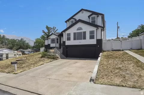 Exterior - 1013 S 200 W, Orem, UT 84058 photo 2 of 11