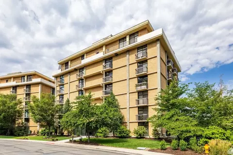 940 S Donner Way #170, Salt Lake City, UT 84108