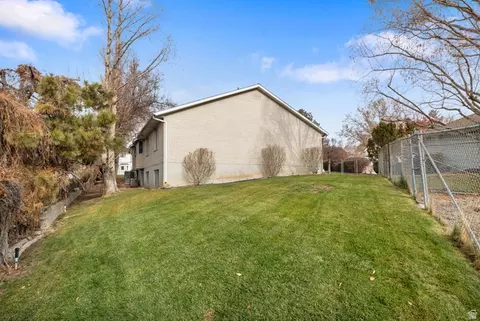 1504 E Spring Ln, Holladay, UT 84117 photo 37