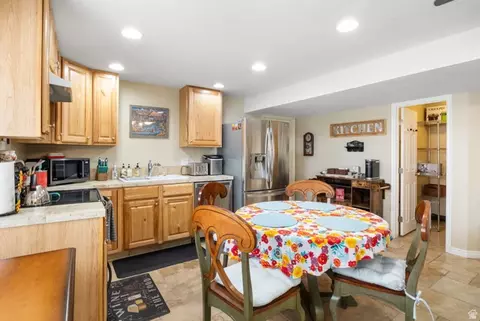 1504 E Spring Ln, Holladay, UT 84117 photo 18