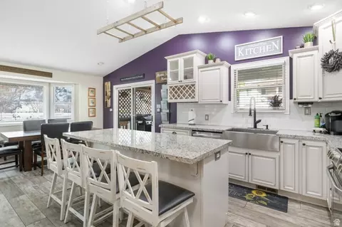 1504 E Spring Ln, Holladay, UT 84117 photo 8