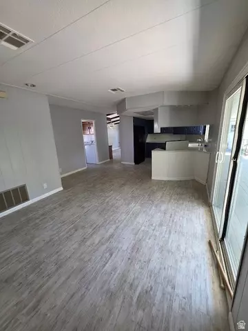 188 E Detroiter Ave, Murray, UT 84107 photo 9