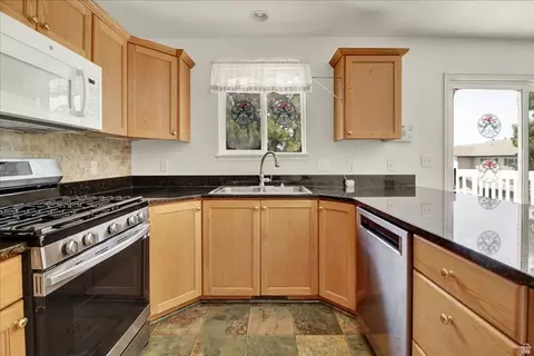 Kitchen - 815 E 725 N, Ogden, UT 84404 photo 3 of 3