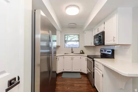 Kitchen - 462 N 200 E #1/2, Logan, UT 84321 photo 3 of 4