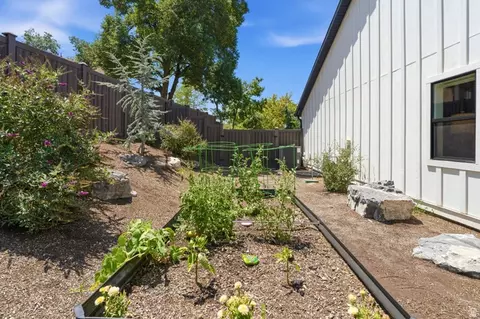 Exterior - 3645 E Apollo Dr S, Millcreek, UT 84124 photo 11 of 12