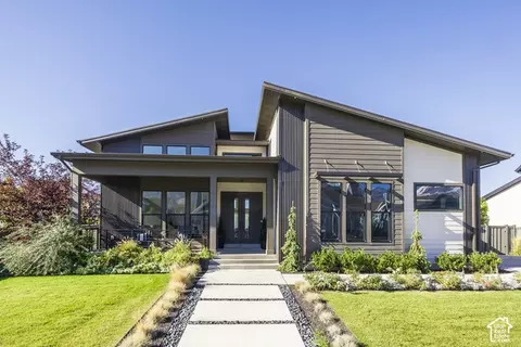9825 N Willowbank Dr, Highland, UT 84003