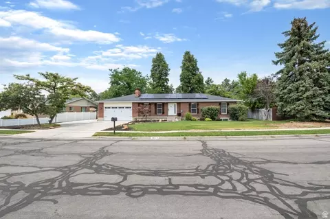 Exterior - 1471 E Shoshone Ave S, Sandy, UT 84092 photo 2 of 6