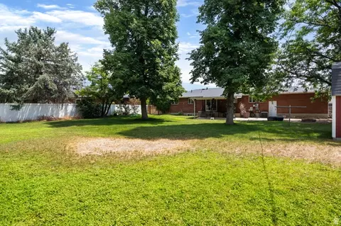 Exterior - 1471 E Shoshone Ave S, Sandy, UT 84092 photo 6 of 6