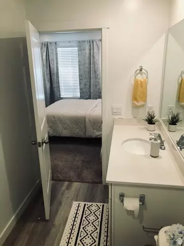 Bath - 717 W 1920 S Apt 1011 S, Provo, UT 84601 photo 1 of 3