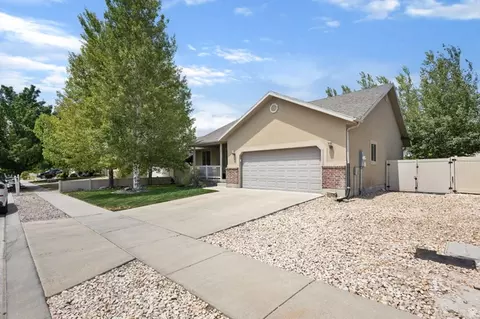 2117 E Partridge Ln, Eagle Mountain, UT 84005 photo 2