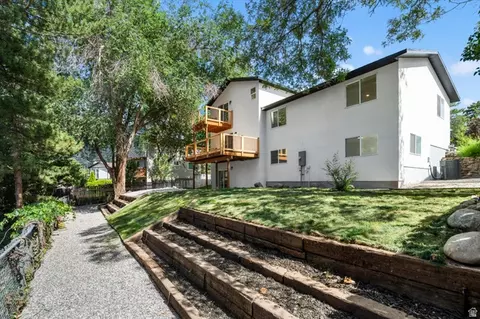 Exterior - 2809 Willow Hills Dr, Sandy, UT 84093 photo 7 of 8